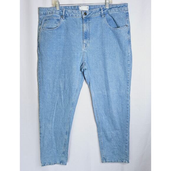 Mens ASOS DESIGN Straight Leg Jeans Light Wash Blue Size 42/32 Regular - Picture 1 of 8